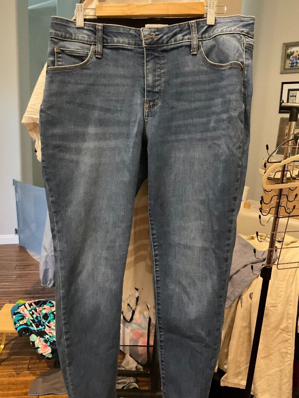 Ava & Viv High Rise Skinny Jeans | Grey Blue Wash | Size 14W | Plus | Like New